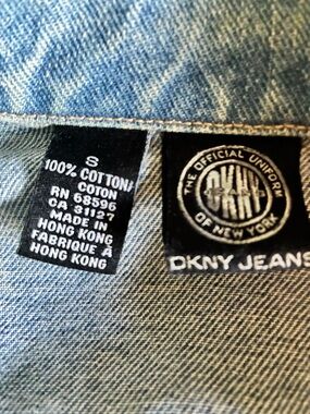 DKNY  Light Blue Denim Jeans - Classic Cotton Straight